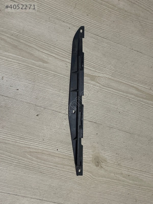 VOLKSWAGEN POLO CLASSİC SAĞ ÖN TAMPON BRAKETİ