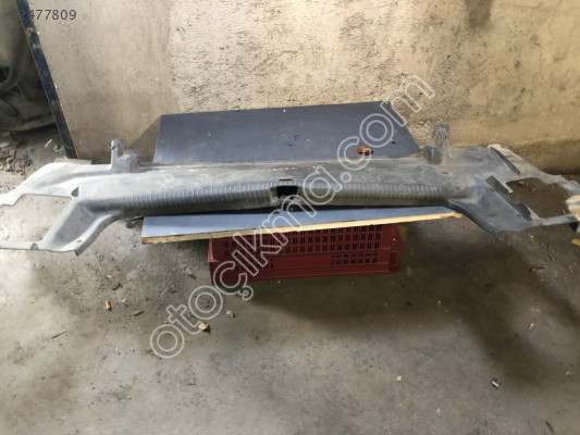 OPEL VECTRA A KASA BAGAJ ALT PLASTİĞİ
