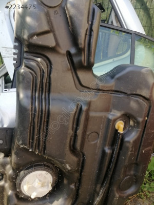 8200957872 Renault Kango mazot deposu