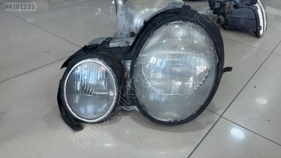MERCEDES E SERİ W210 SAĞ ÖN FAR