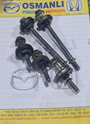 Honda Civic Vtec  Külbüratör kapaği Civatası