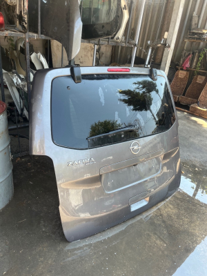 Opel Zafira Hatasız Sökme Dolu Bagaj Kapağı Boyasız
