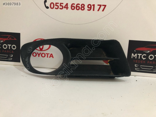 TOYOTA COROLLA SİS FARI ÇERÇEVESİ SAĞ ORJİNAL