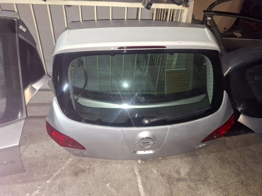 ÖZMEN OPEL ASTRA J ÇIKMA ARKA BAGAJ KAPAĞI