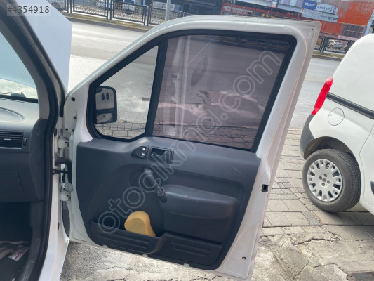 Ford Connect Orijinal Boyasız Hatasız Sağ Ön Kapı DOLU