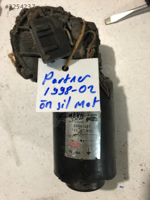 Peugeot Partner 1998-02 Ön Cam Silecek Motoru 64343297
