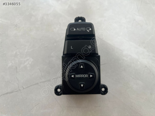 Orjinal Hyundai Tucson Katlanır Ayna Ayar Düğmesi 93573-D3000