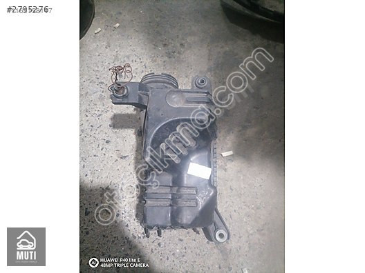 Hyundai i20 Hava Filtre Kutusu üst 28100 C8300