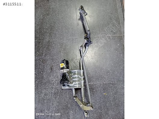 Renault scenic2 ön cam silecek mekanizması motoru üzerinde kompl