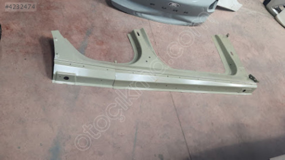 tesla model y sağ marşbiyel sacı