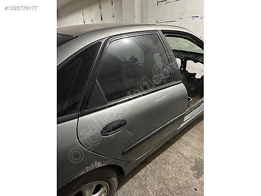 RENAULT LAGUNA 1 ÇIKMA DOLU SAĞ ARKA KAPI