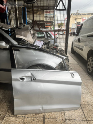 FORD FIESTA SAĞ ÖN KAPI EYÜPCAN OTO