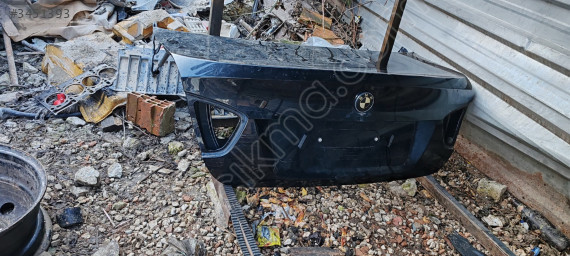 BMW E 90 BAGAJ KAPAĞI