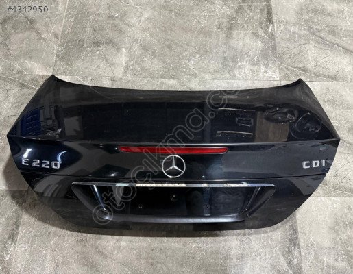 MERCEDES E220 BAGAJ KAPAĞI ÇEŞİTLERİ HATASIZ ÇIKMA EGE OTOMOTİV