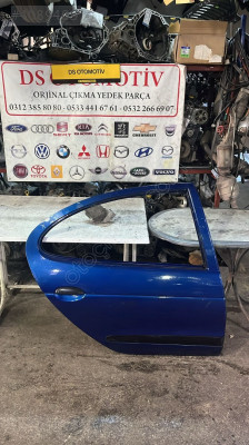 1998-2003 RENAULT MEGANE 1 SAĞ ARKA KAPI