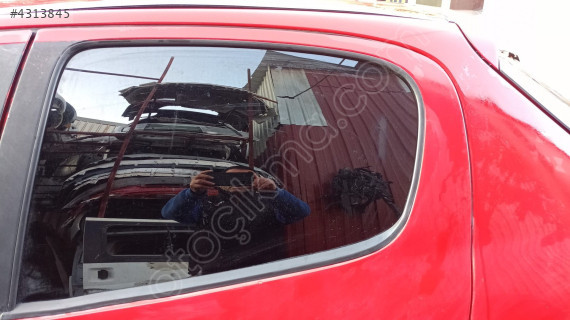 peugeot 206 sol arka kapı camı