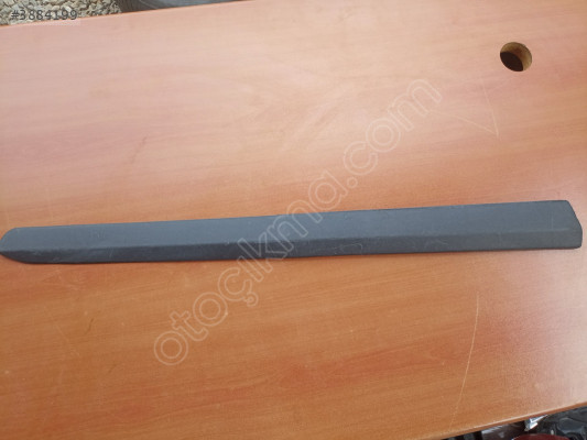 Fiat Doblo Sağ Ön Kapı Çıtası
