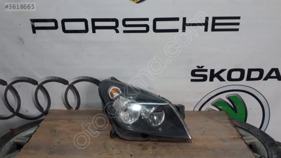 OPEL ASTRA H SAĞ FAR İÇİ SİYAH ORJİNAL ÇIKMA