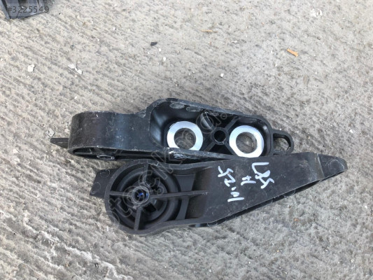 BMW 3 SERİSİ G20 SAĞ SOL MONTAJ BRAKETİ 51137434061/62