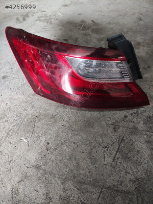 Megan 4 Sol Arka fren Farı