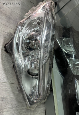 Peugeot 208 sağ mercekli far bütün parçaları mevcut