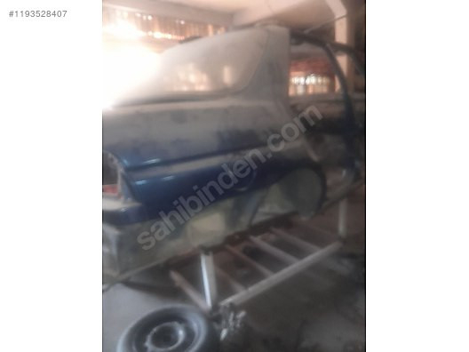 Ford escot sağ arka camurluk