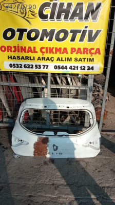 RENAULT CLİO 4 BAGAJ KAPAĞI