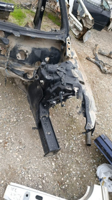 AUDİ A6 SOL ÖN PODYA SACI ÇIKMA ORJİNAL