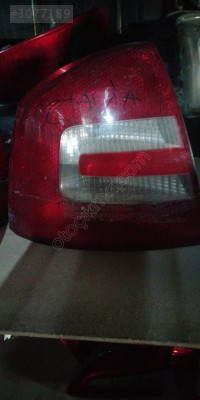 SKODA OCTAVIA İçin Çıkma Sol Arka Stop Parçası