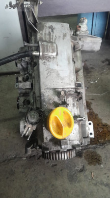 Renault clio  1.4  8v-   1.6 8v silindir kapak çıkma