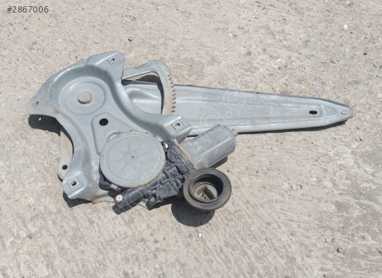 2002 - 2006 Toyota Corolla Sağ Arka Cam Krikosu Çıkma Parça