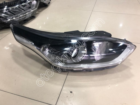 KİA CEED SAĞ FAR J792111020