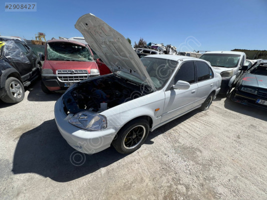 HONDA CIVIC 1.6 OTOMATİK İES HURDA PARÇA PARÇA SATILIK