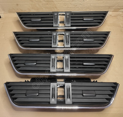 5E0 820 951 Skoda Octavia kalorifer ızgarası (ORJİNAL SIFIR)