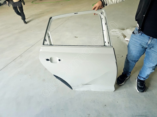 2020/2024 VW POLO NARDO GRİ SAĞ ARKA KAPI ORJINAL