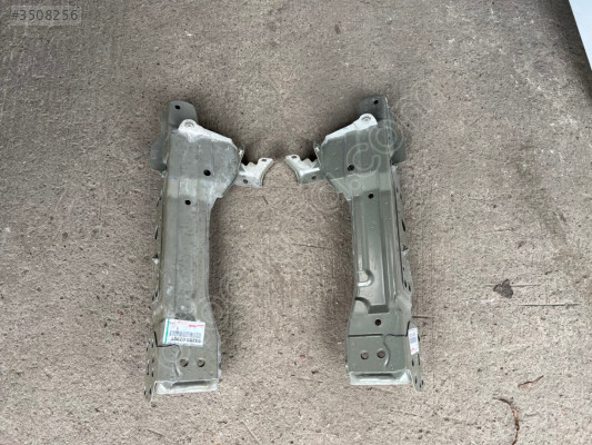 TOYOTA COROLLA SAĞ SOL PANEL SAC ORJ SIFIR