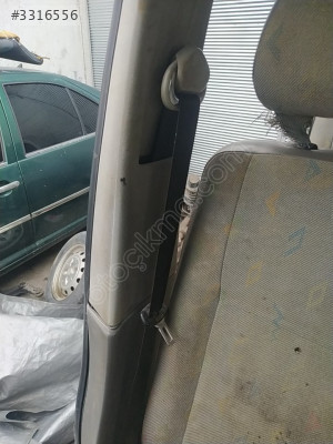 ÇIKMA VW TRANSPORTER T5 SAĞ ÖN EMNİYET KEMERİ