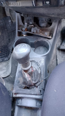 hyundai getz vites konsolu