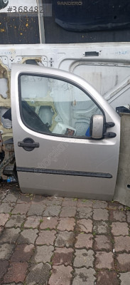 Fiat Doblo çıkma orjinal sağ ön kapı hatasız