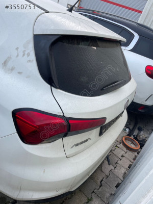 FİAT EGEA BAGAJ KAPAĞI ÇIKMA ORJİNAL