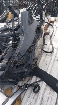 MERCEDES C200 SAĞ ARKA ÇAMURLUK GÜÇMANLAR