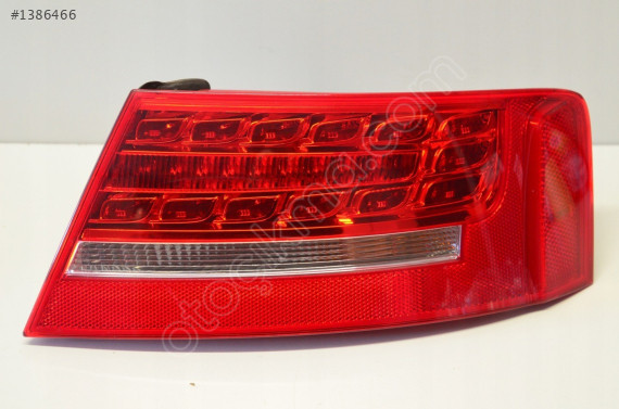 AUDİ A5 SPORTBACK 08-11 LED STOP LAMBASI SAĞ DIŞ 8T8945096D