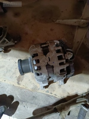 Renault 231009904R 231002175R 231007769R CLİO 5 ŞARJ DİNAMOSU