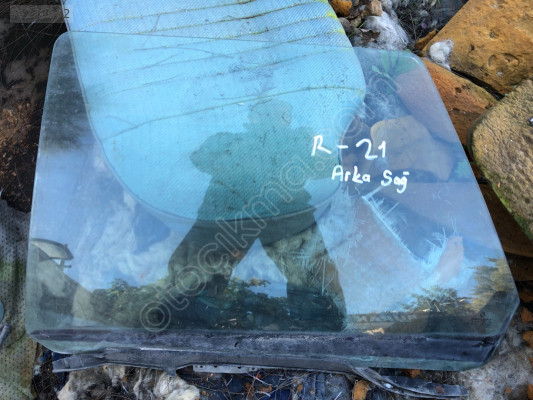 Renault 21 Sağ Arka Kapı Camı