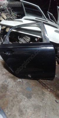 Audi A6 sag arka kapı çıkma