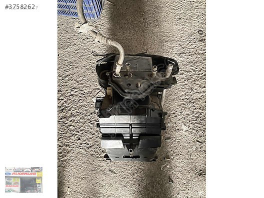 FORD FİESTA KALORİFER KAZANI ORİJİNAL