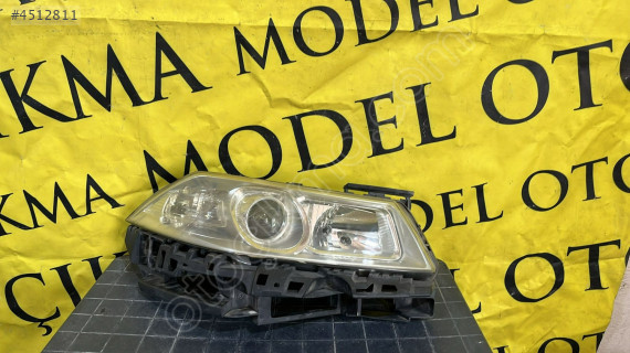 RENAULT MEGANE 2 SAĞ ÖN FAR MERCEKLİ