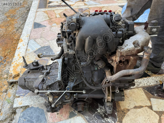 PEUGEOT 206 EMME MANİFOLDU ORJİNAL ÇIKMA 1.4 BENZİNLİ