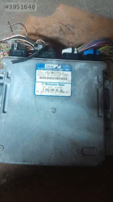 Mercedes w210 e220d motor beyni yedek parça