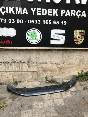 AUDİ Q3 ÖN SPOYLER